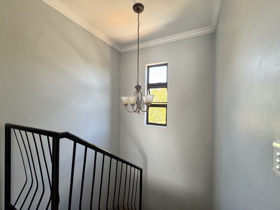 To Let 3 Bedroom Property for Rent in La Hoff North West